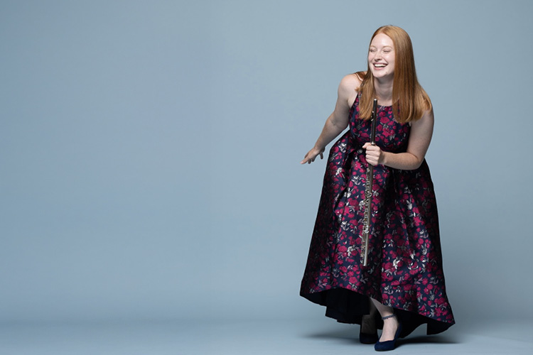 Gillian Derer, flute