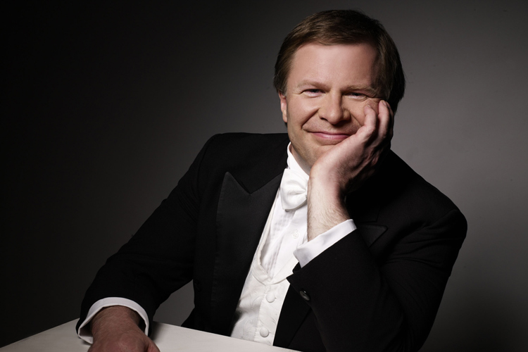 Kevin McMillan, baritone