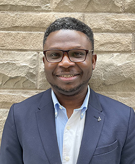 babatunde_f_415x467.jpg