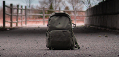 415x200-backpack-ground.jpg