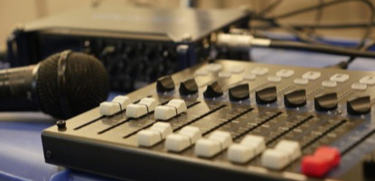 415x200-mixer-recording-podcast.jpg