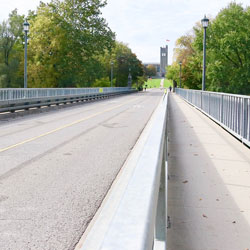 univresitydrivebridge.jpg