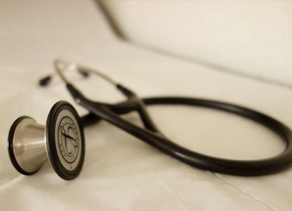 A stethoscope on top of a table