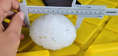 giant_hail_nhp.png