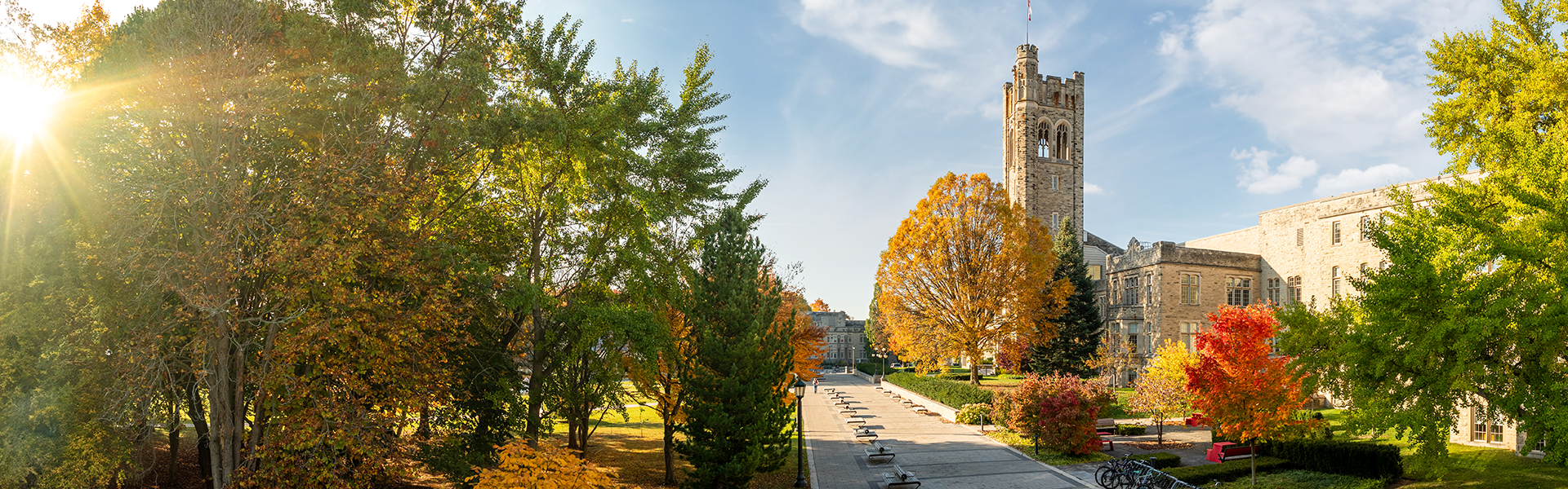 Photo University College in the Fall