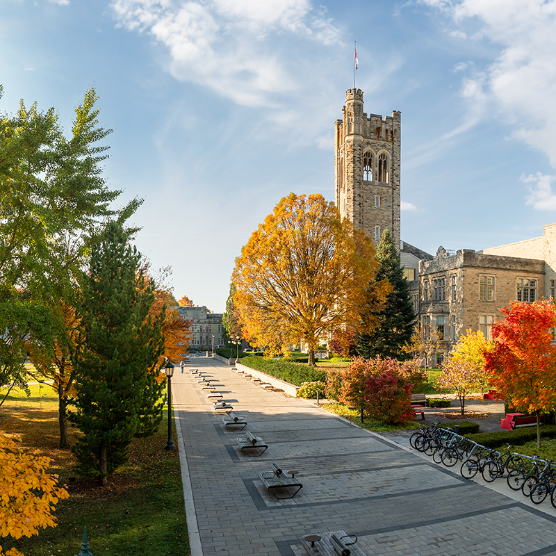 Photo University College in the Fall