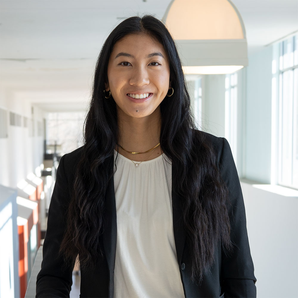 Sharon Peng headshot
